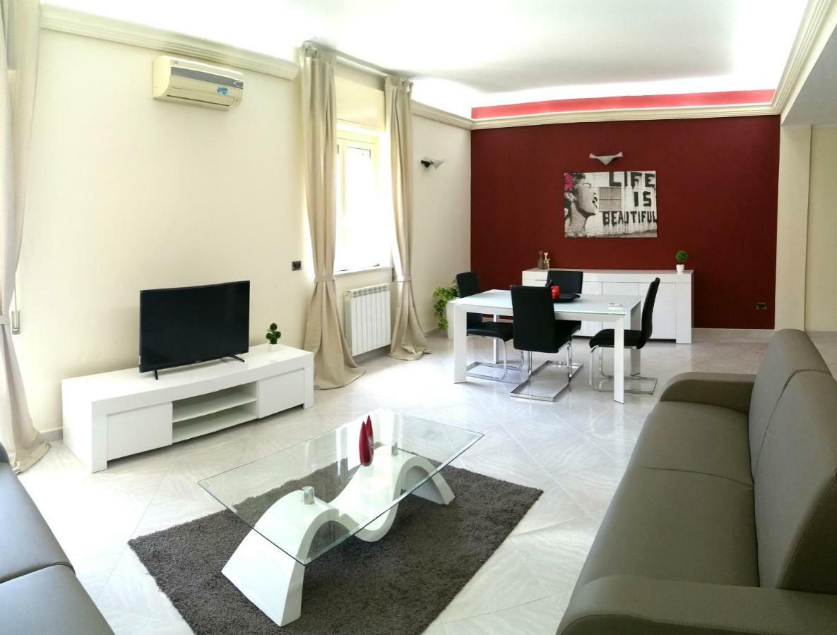 My Place Syracuse Ngoại thất bức ảnh